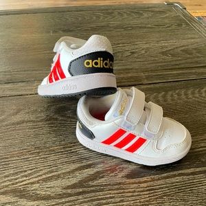 Toddler Adidas - 6c - white/navy/orange